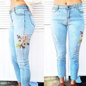 Super cute Davi and Dani jeans ❤️❤️